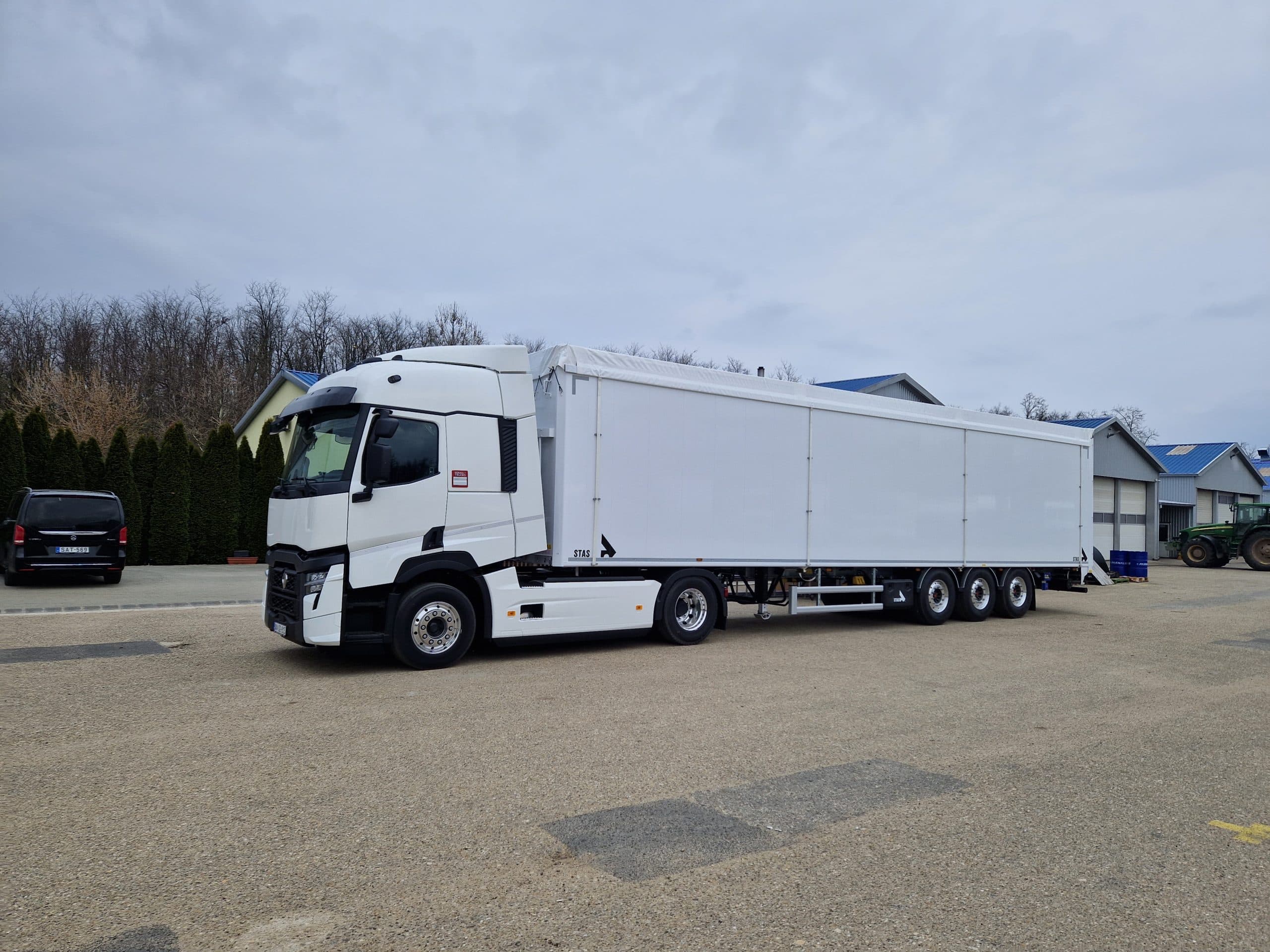 Tipper and moving-floor trailer – 1. kép